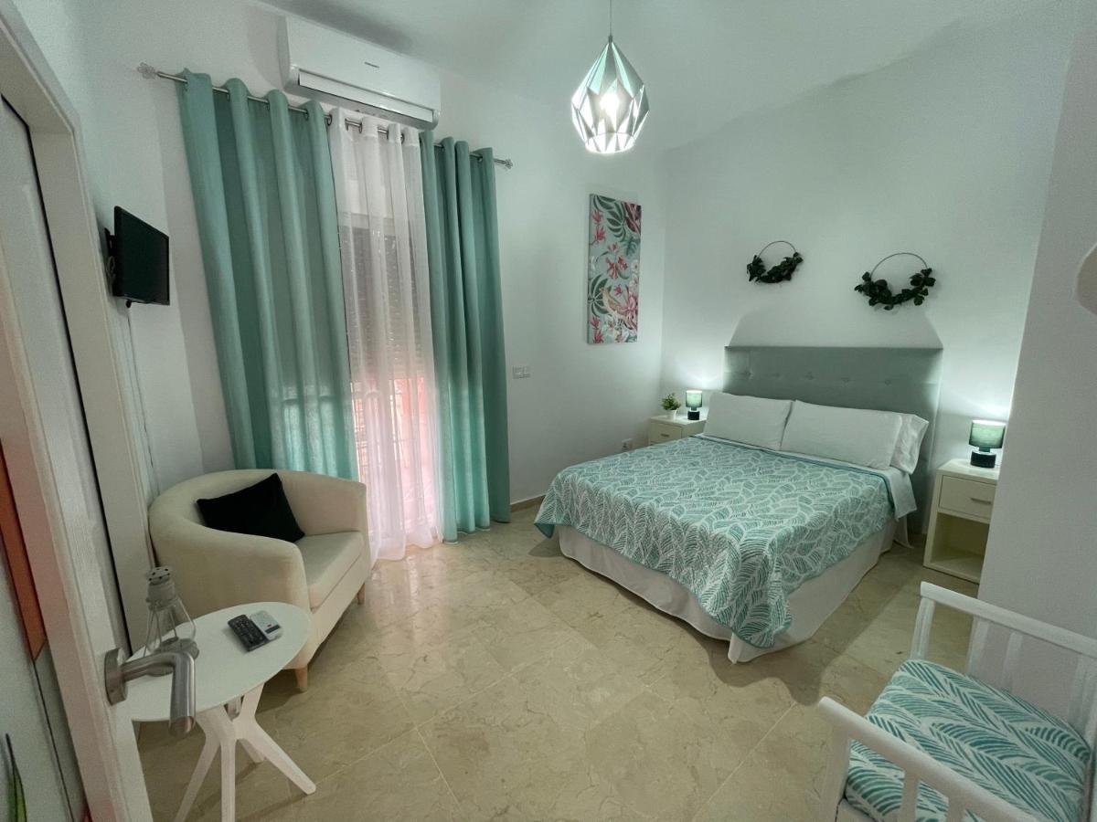Villa Triana Sevilla Exteriör bild