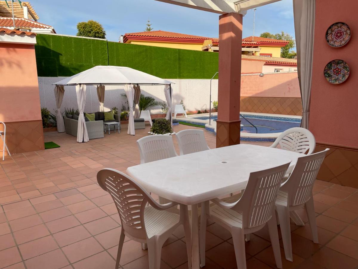 Villa Triana Sevilla Exteriör bild