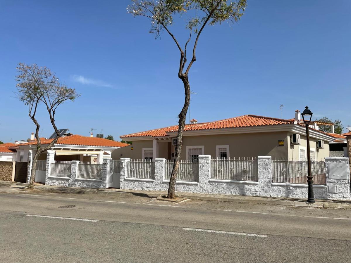 Villa Triana Sevilla Exteriör bild