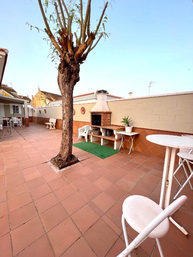 Villa Triana Sevilla Exteriör bild